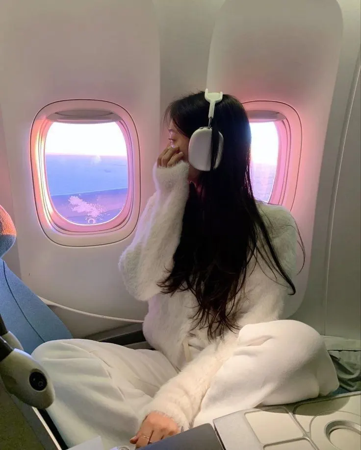 200 Instagram Travel Captions for Beach, Mountains, and City Trips